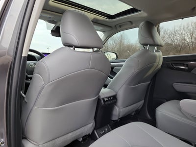 2023 Toyota Highlander Hybrid Limited