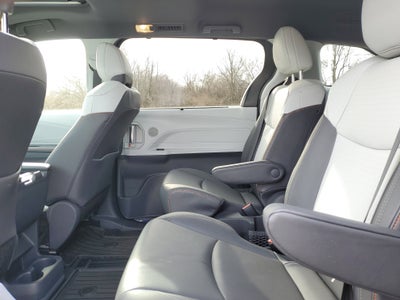 2021 Toyota Sienna XSE