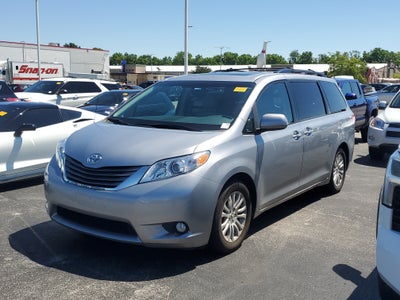 2013 Toyota Sienna XLE