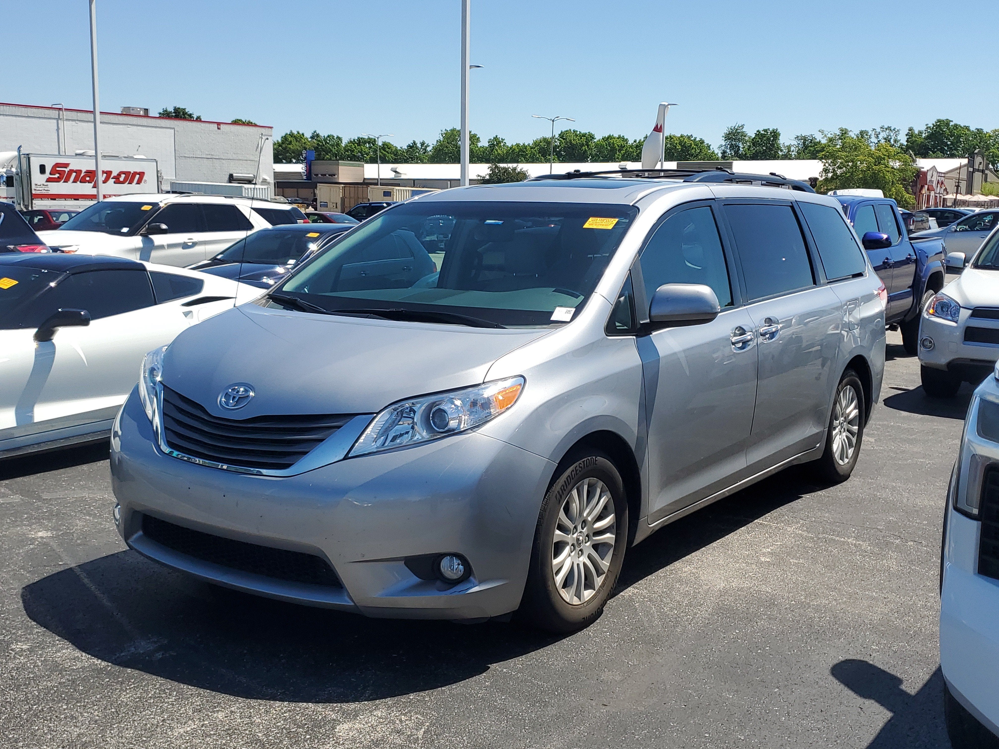 2013 Toyota Sienna XLE