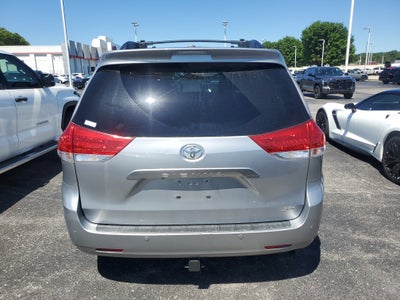 2013 Toyota Sienna XLE