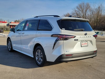 2026 Toyota Sienna XLE
