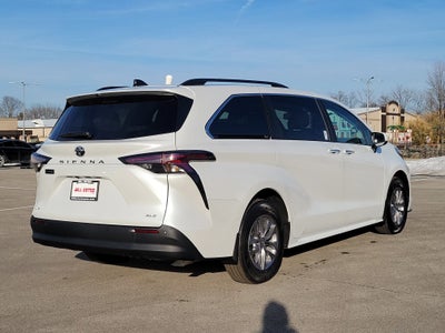 2026 Toyota Sienna XLE