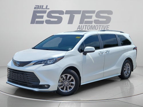 2025 Toyota Sienna XLE