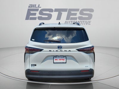 2025 Toyota Sienna XLE
