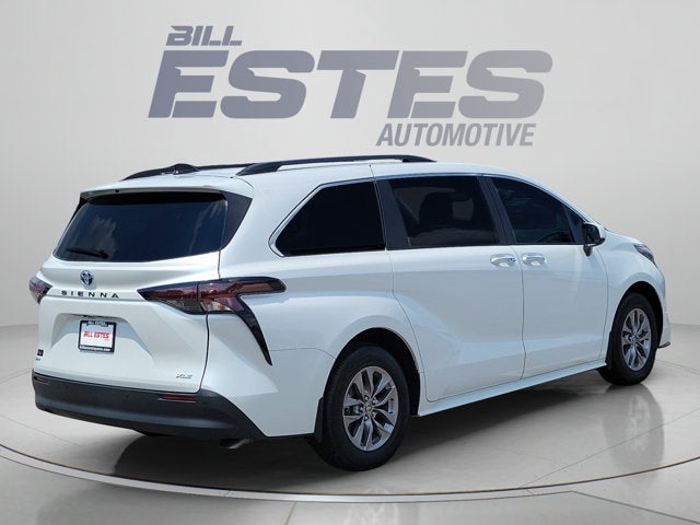 2025 Toyota Sienna XLE