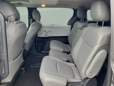 2025 Toyota Sienna XLE