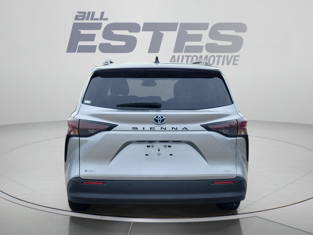 2025 Toyota Sienna XLE