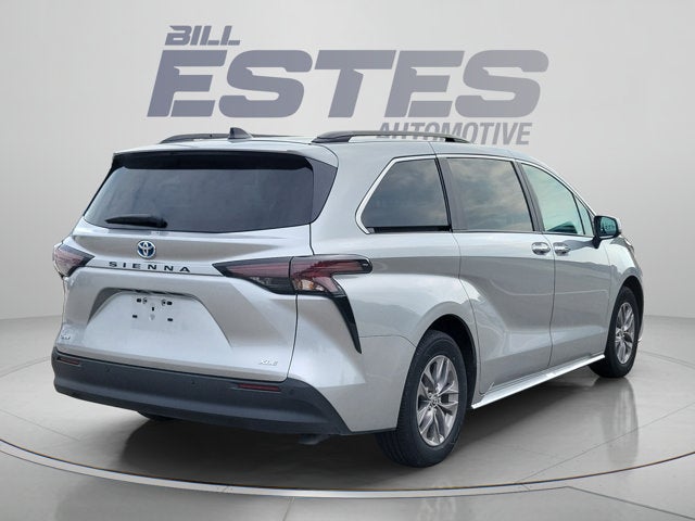 2025 Toyota Sienna XLE