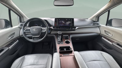 2022 Toyota Sienna XLE