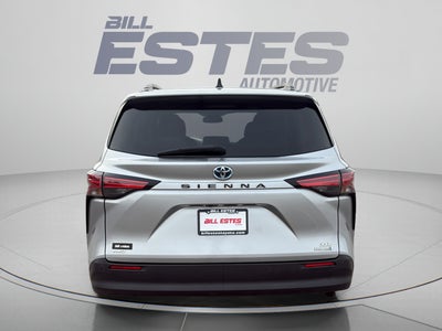 2022 Toyota Sienna XLE