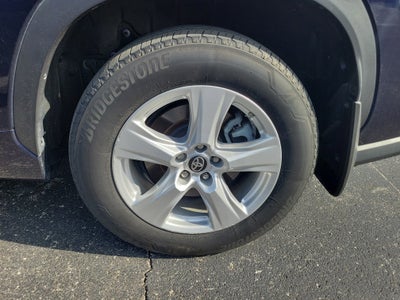 2023 Toyota Highlander Hybrid LE