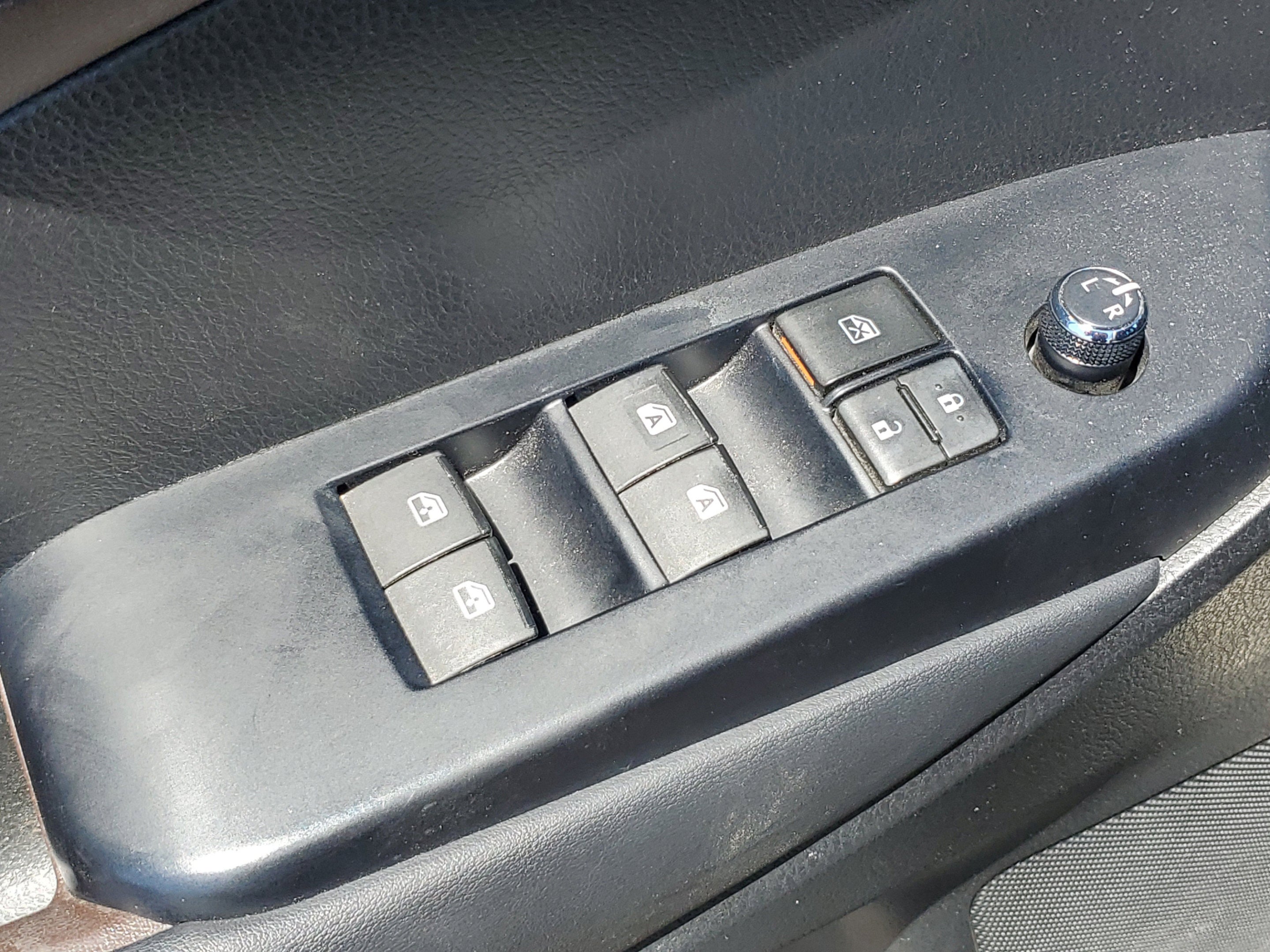 2015 Toyota Highlander LE