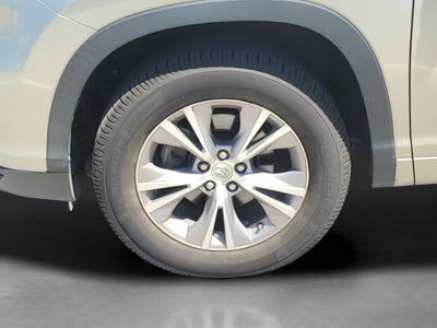 2015 Toyota Highlander LE