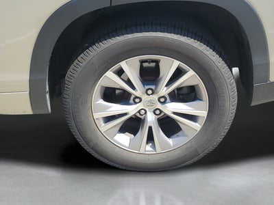 2015 Toyota Highlander LE