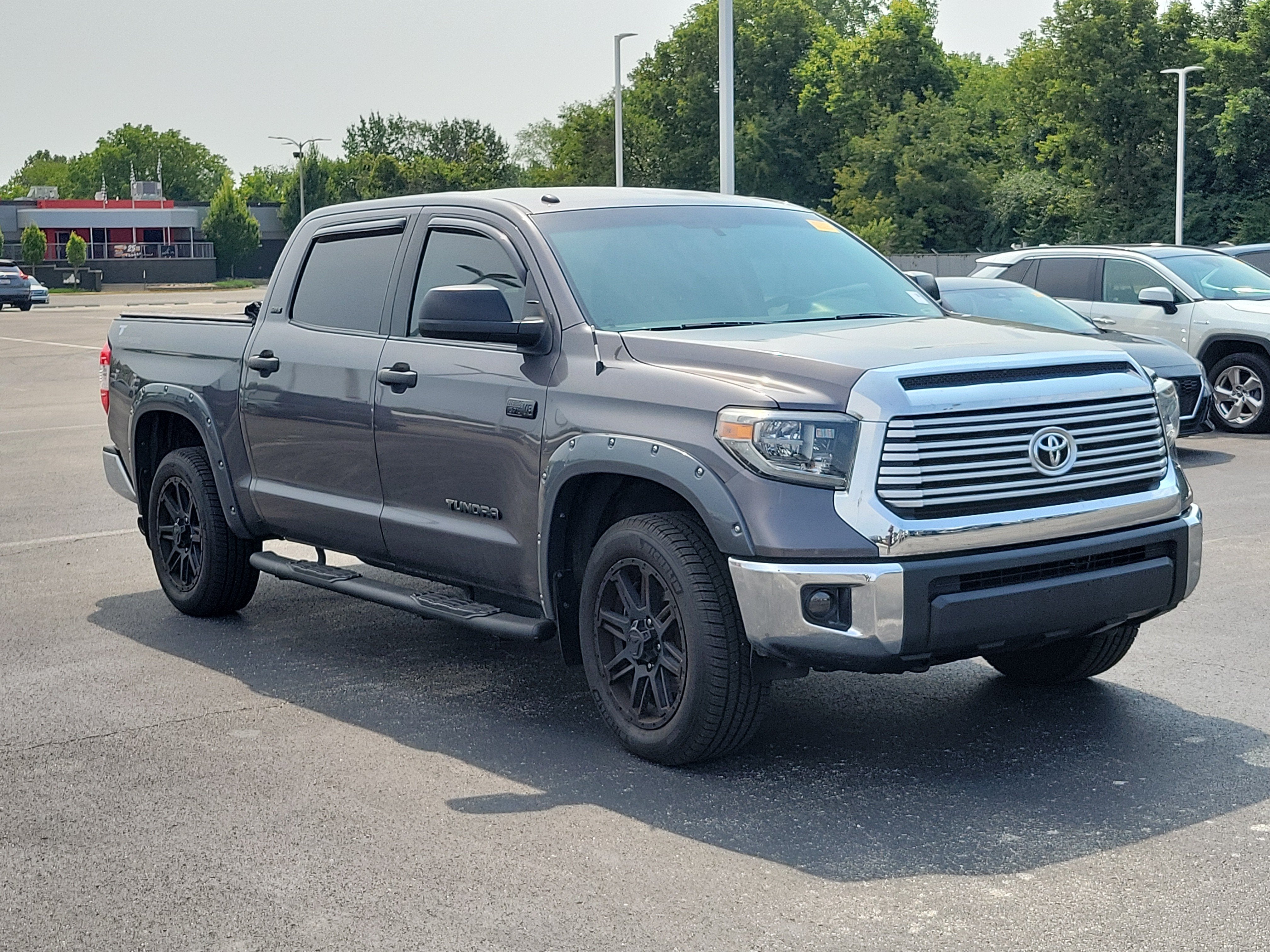 2017 Toyota Tundra 4WD SR5
