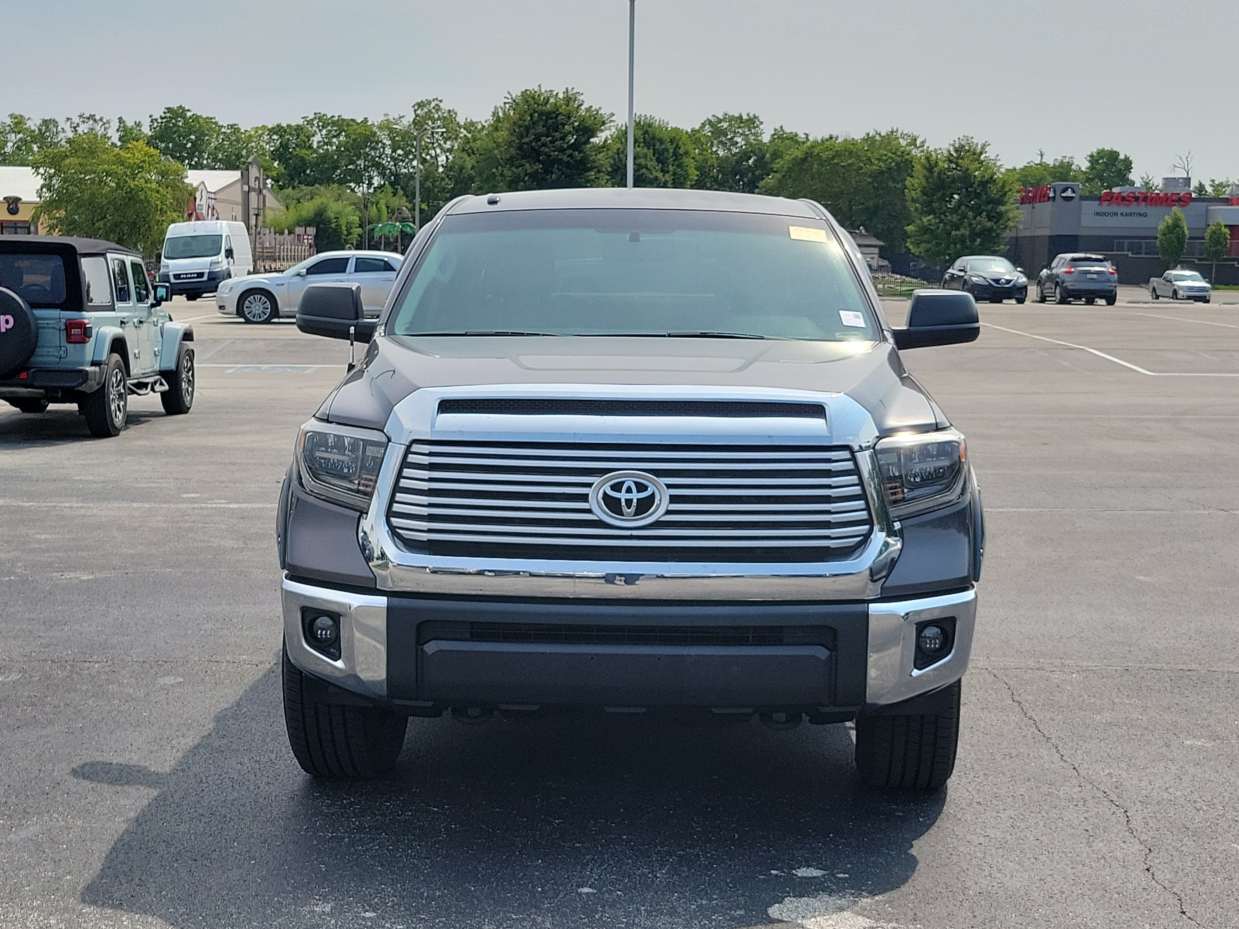 2017 Toyota Tundra 4WD SR5