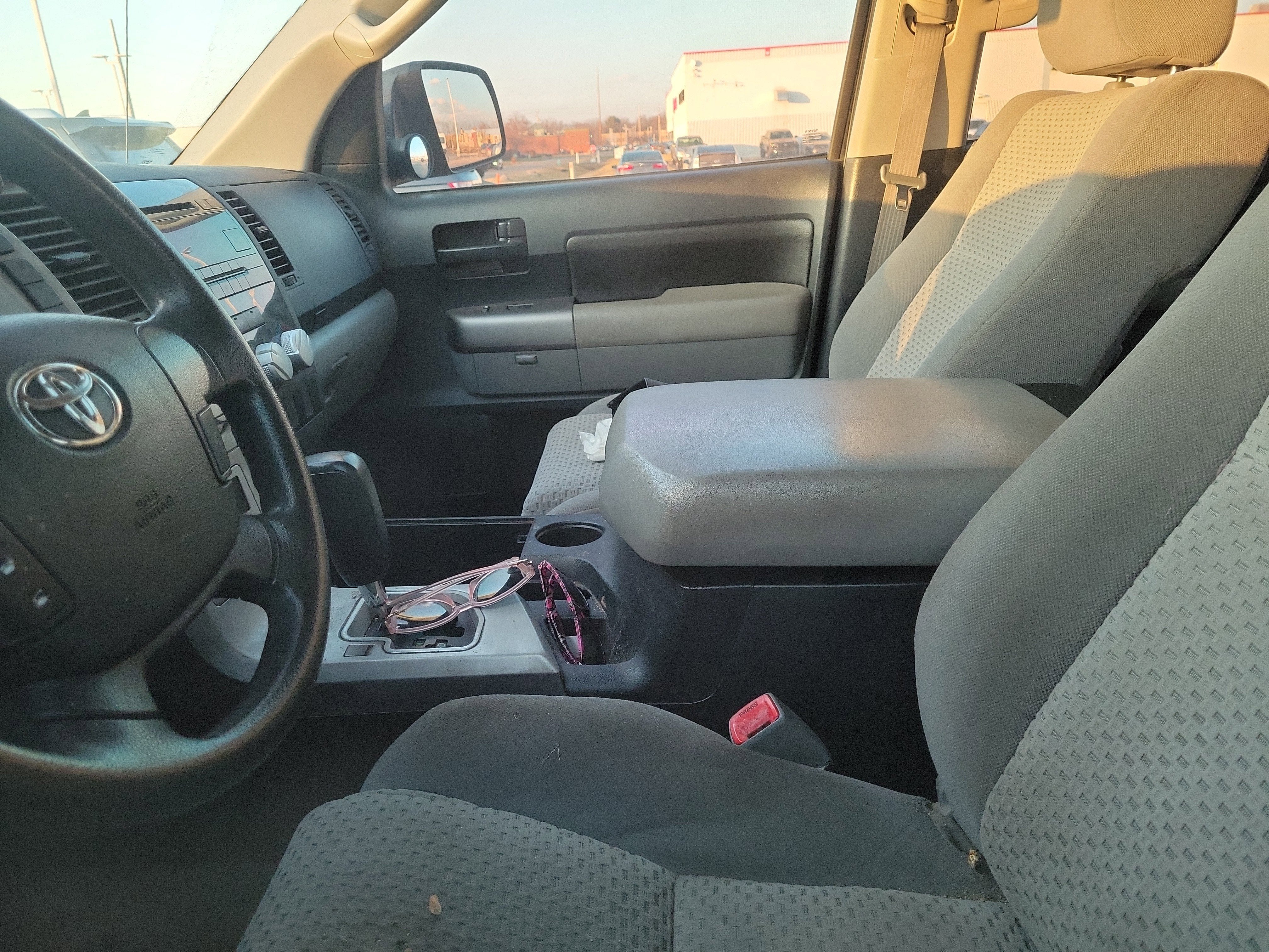 2010 Toyota Tundra 4WD Truck Grade