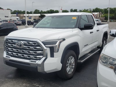 2022 Toyota Tundra 4WD SR5