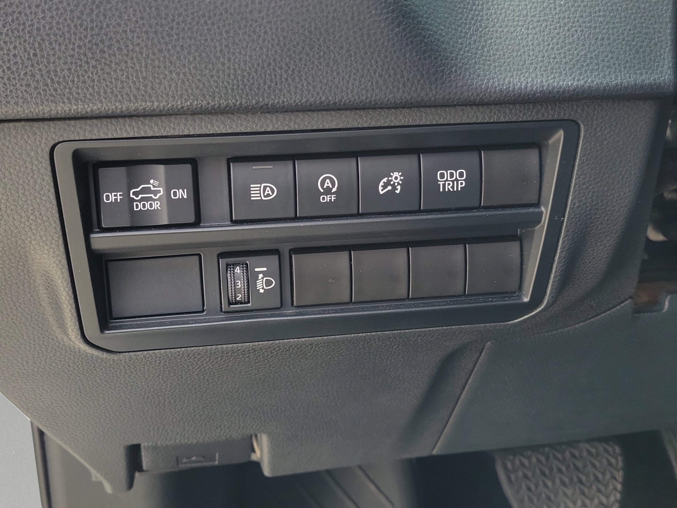 2022 Toyota Tundra 4WD SR5
