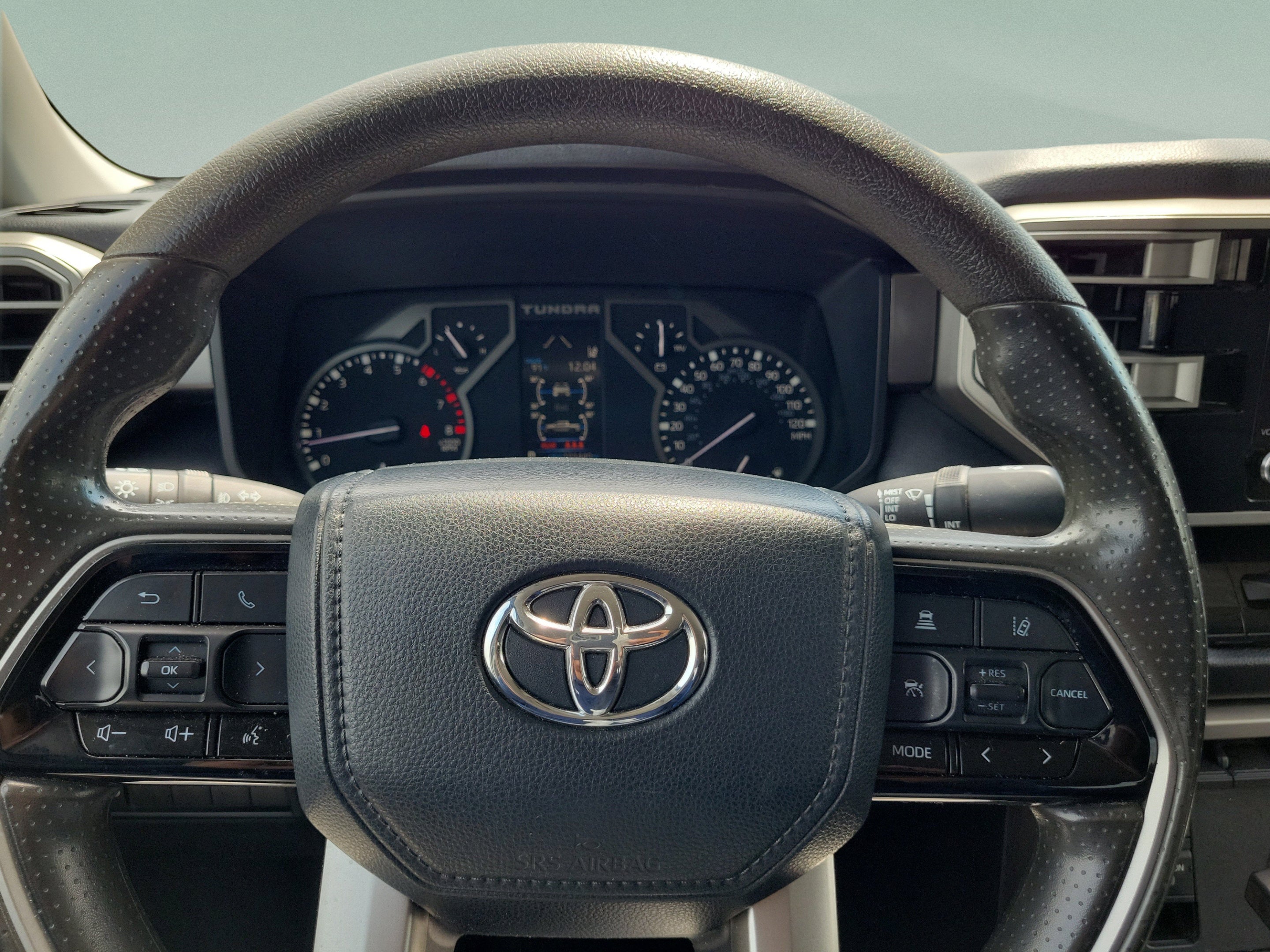 2022 Toyota Tundra 4WD SR5