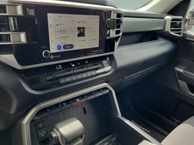 2022 Toyota Tundra 4WD SR5