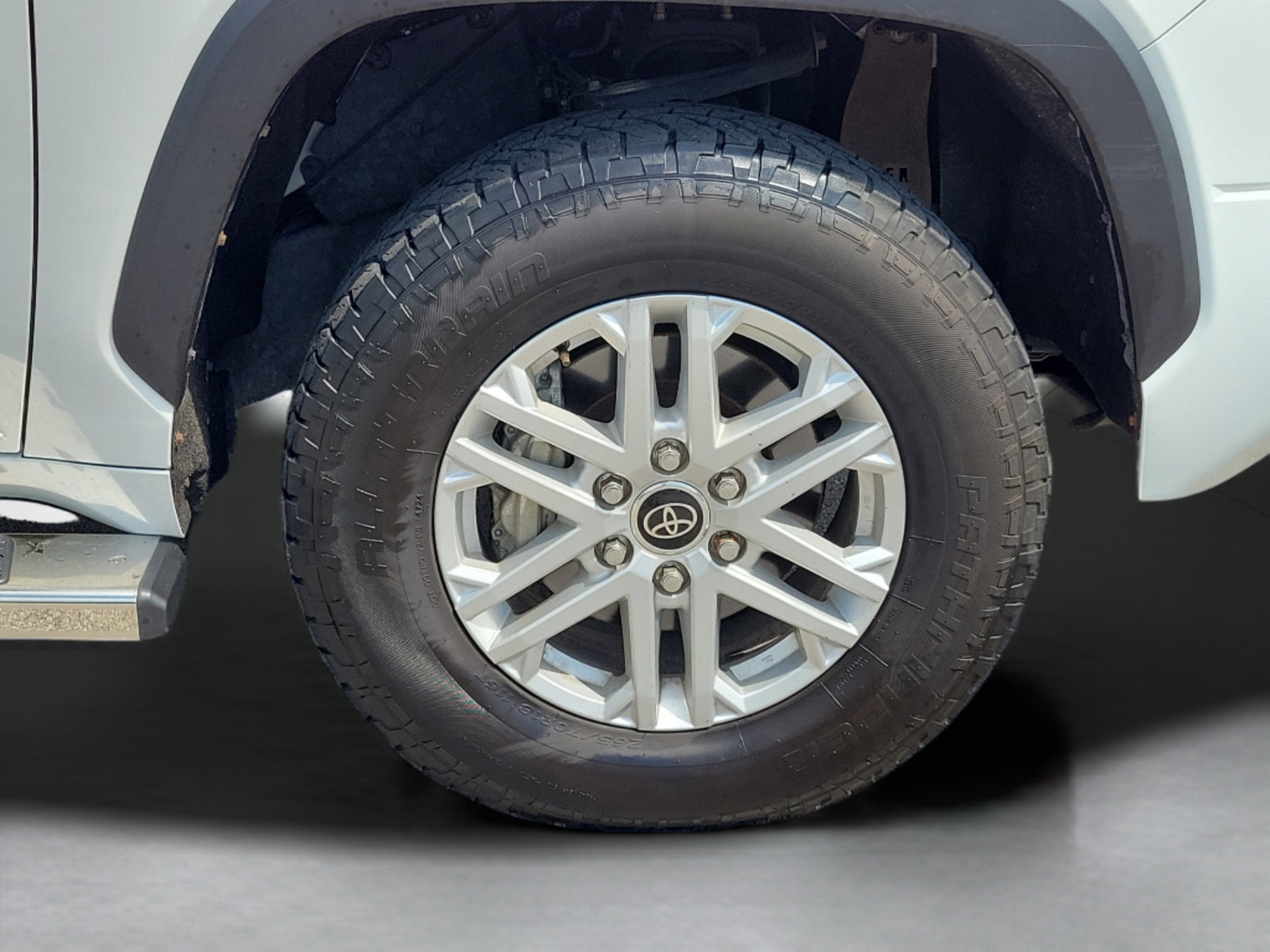 2022 Toyota Tundra 4WD SR5