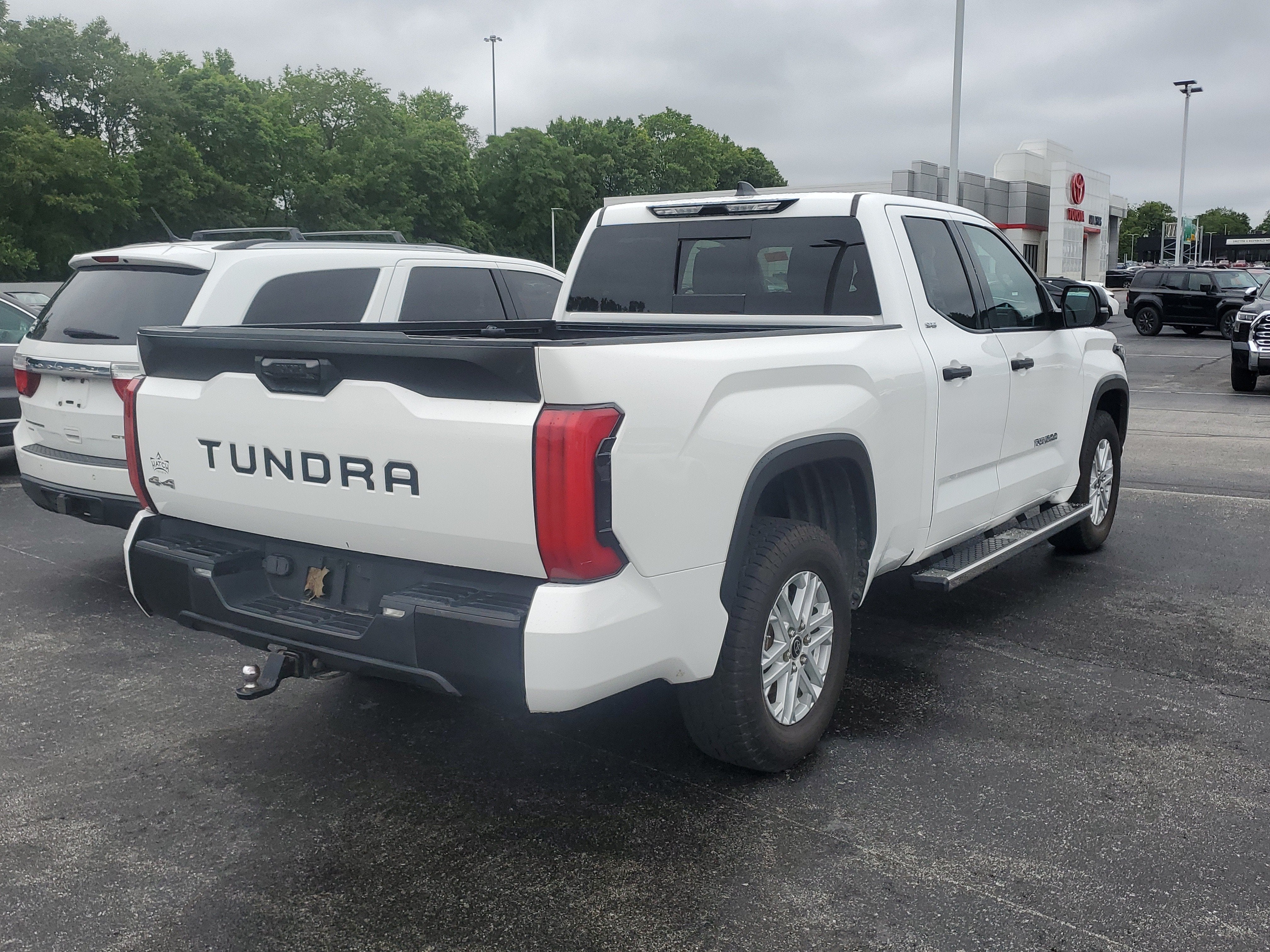 2022 Toyota Tundra 4WD SR5