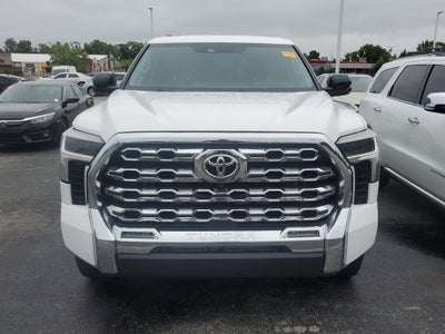 2022 Toyota Tundra 4WD SR5
