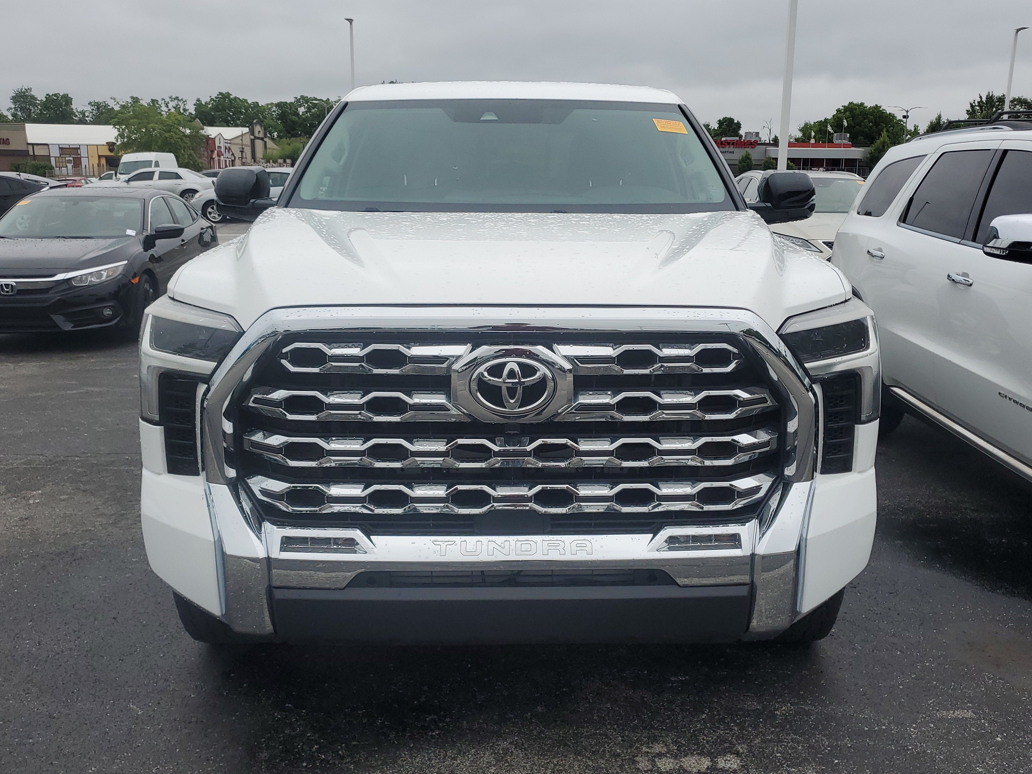 2022 Toyota Tundra 4WD SR5