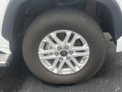 2022 Toyota Tundra 4WD SR5