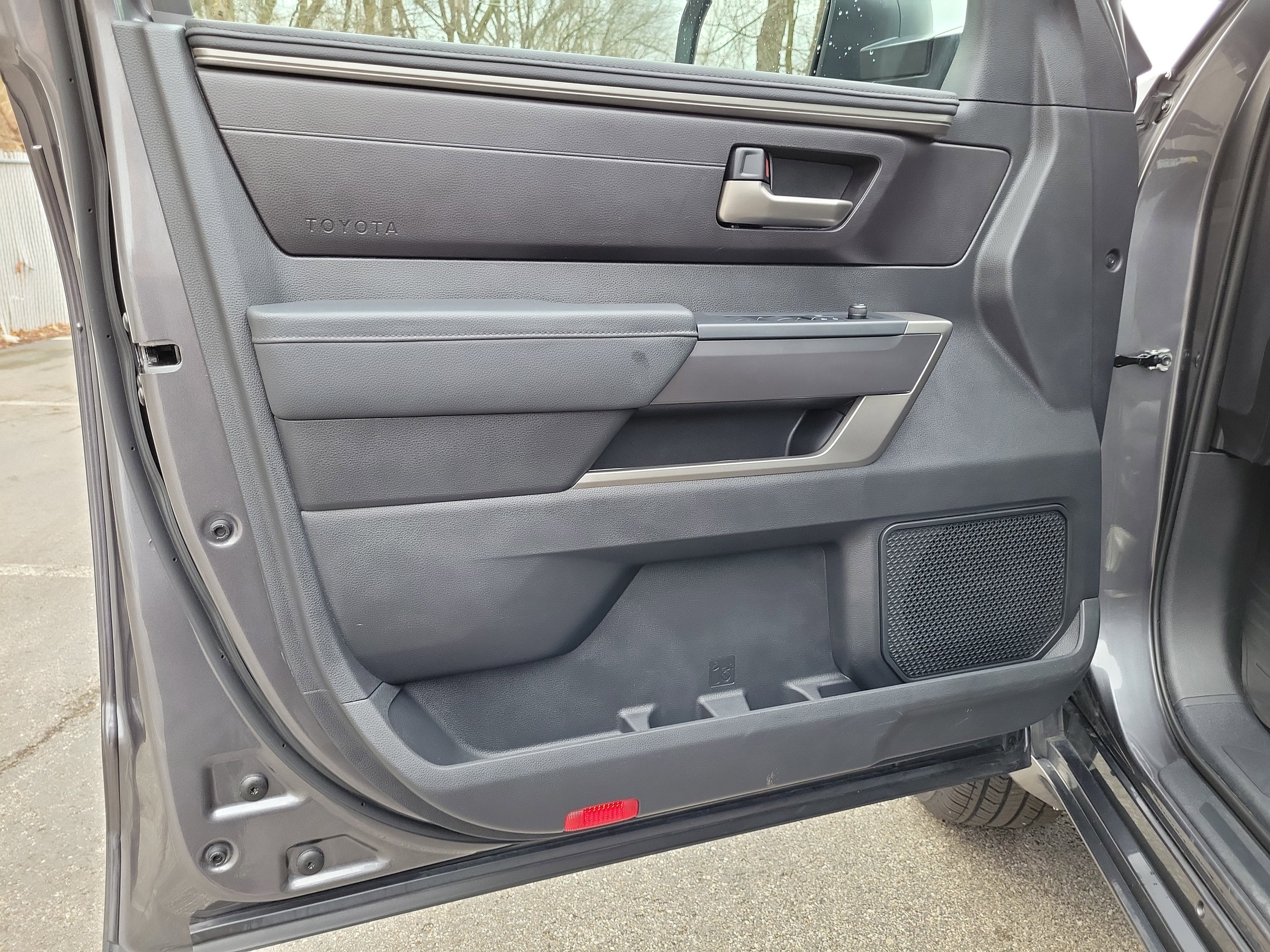 2025 Toyota Tundra 4WD SR5