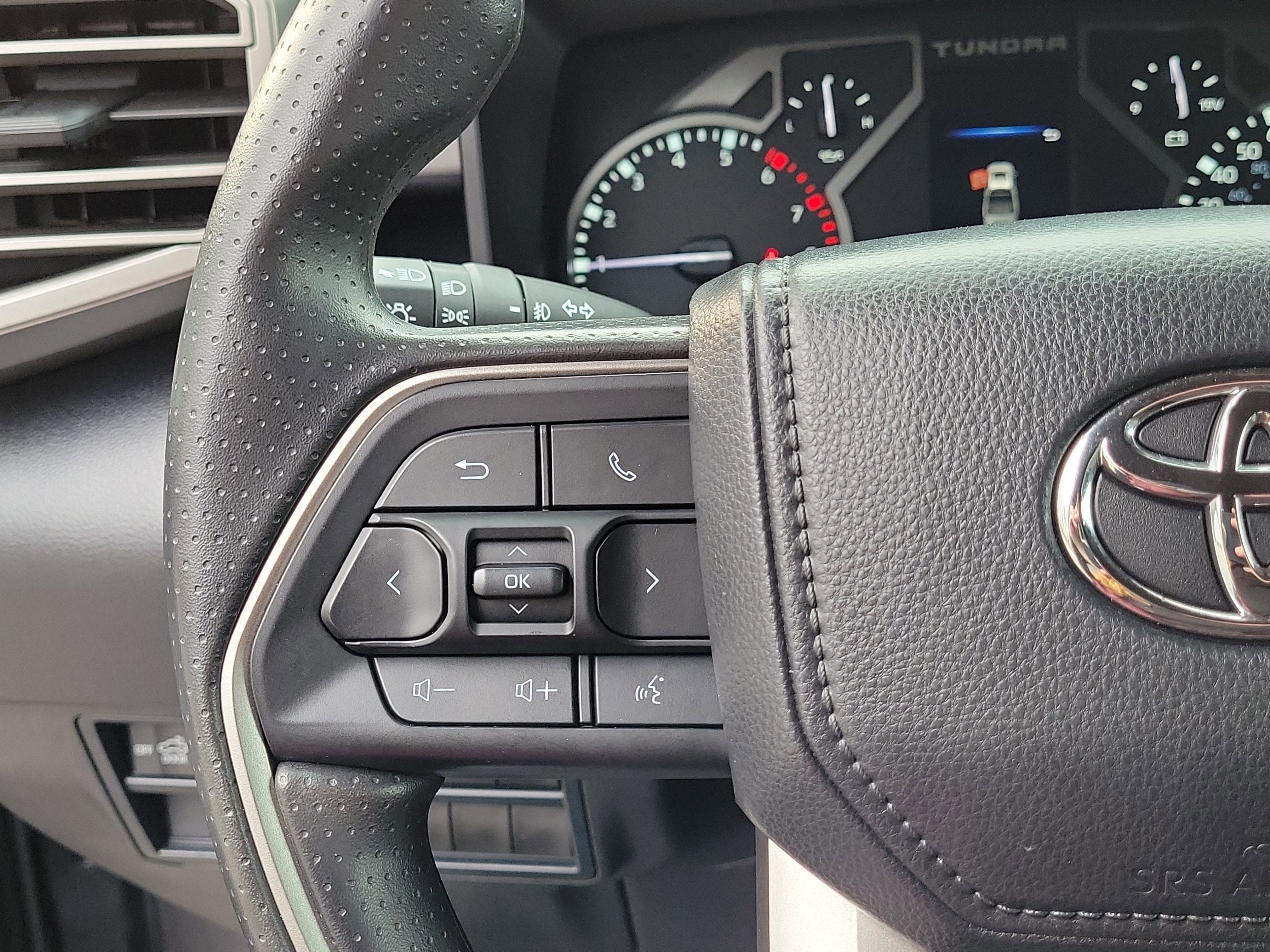 2025 Toyota Tundra 4WD SR5