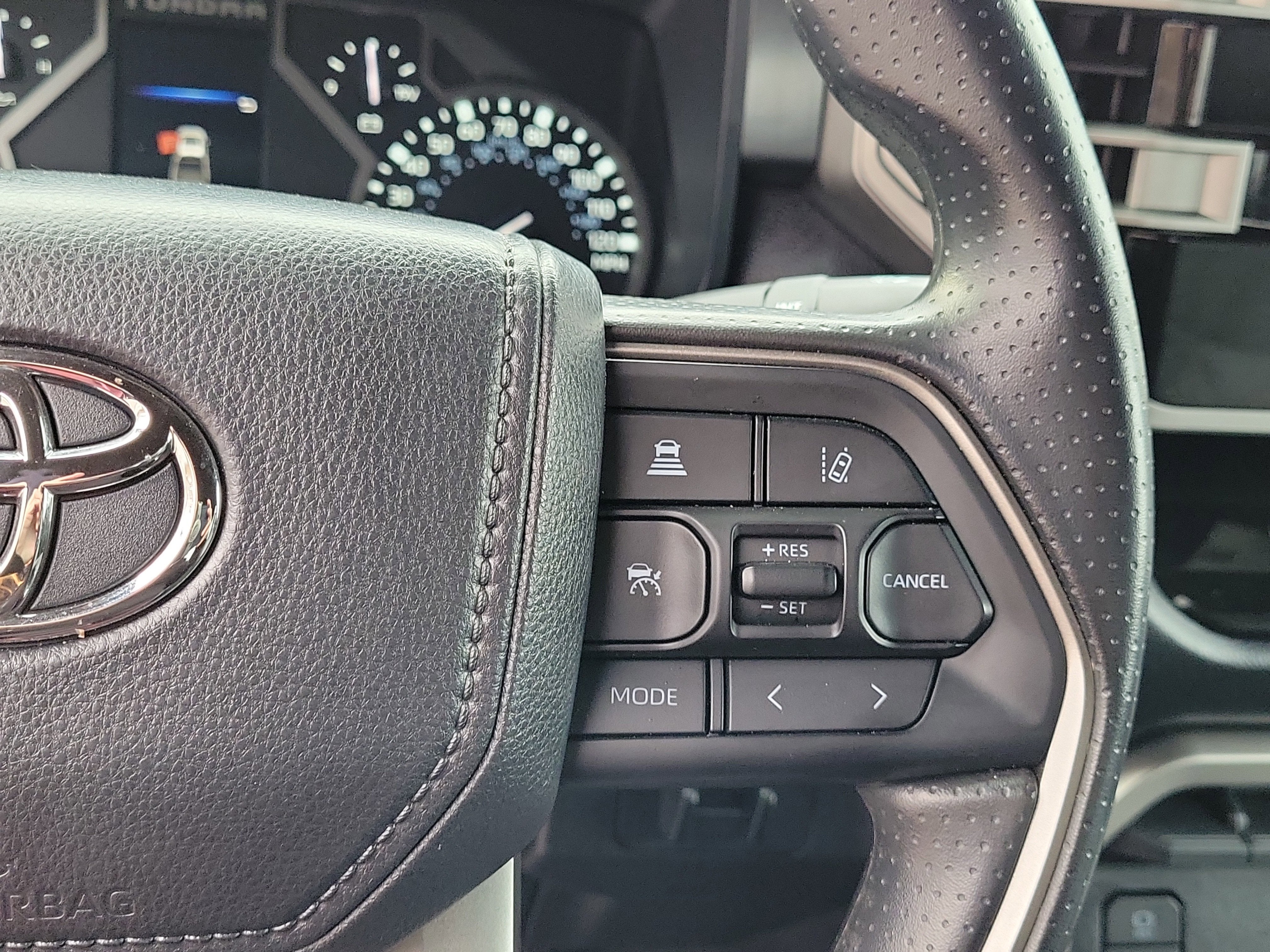 2025 Toyota Tundra 4WD SR5