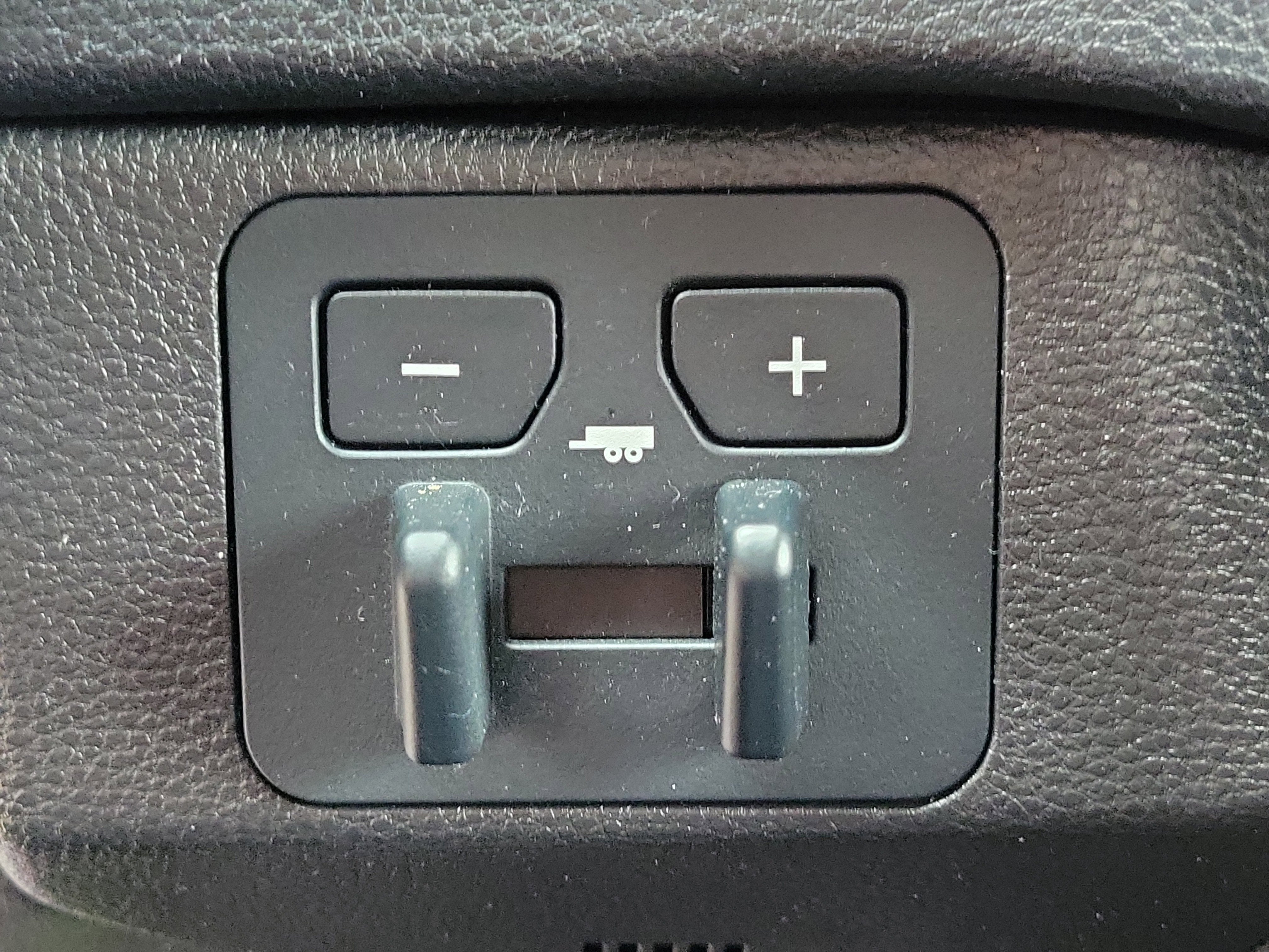 2025 Toyota Tundra 4WD SR5