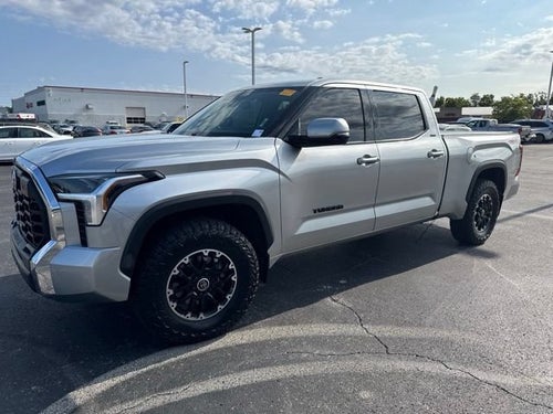 2022 Toyota Tundra 4WD SR5