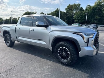 2022 Toyota Tundra 4WD SR5