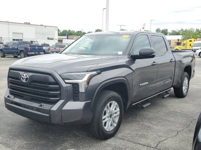 2024 Toyota Tundra 4WD SR5