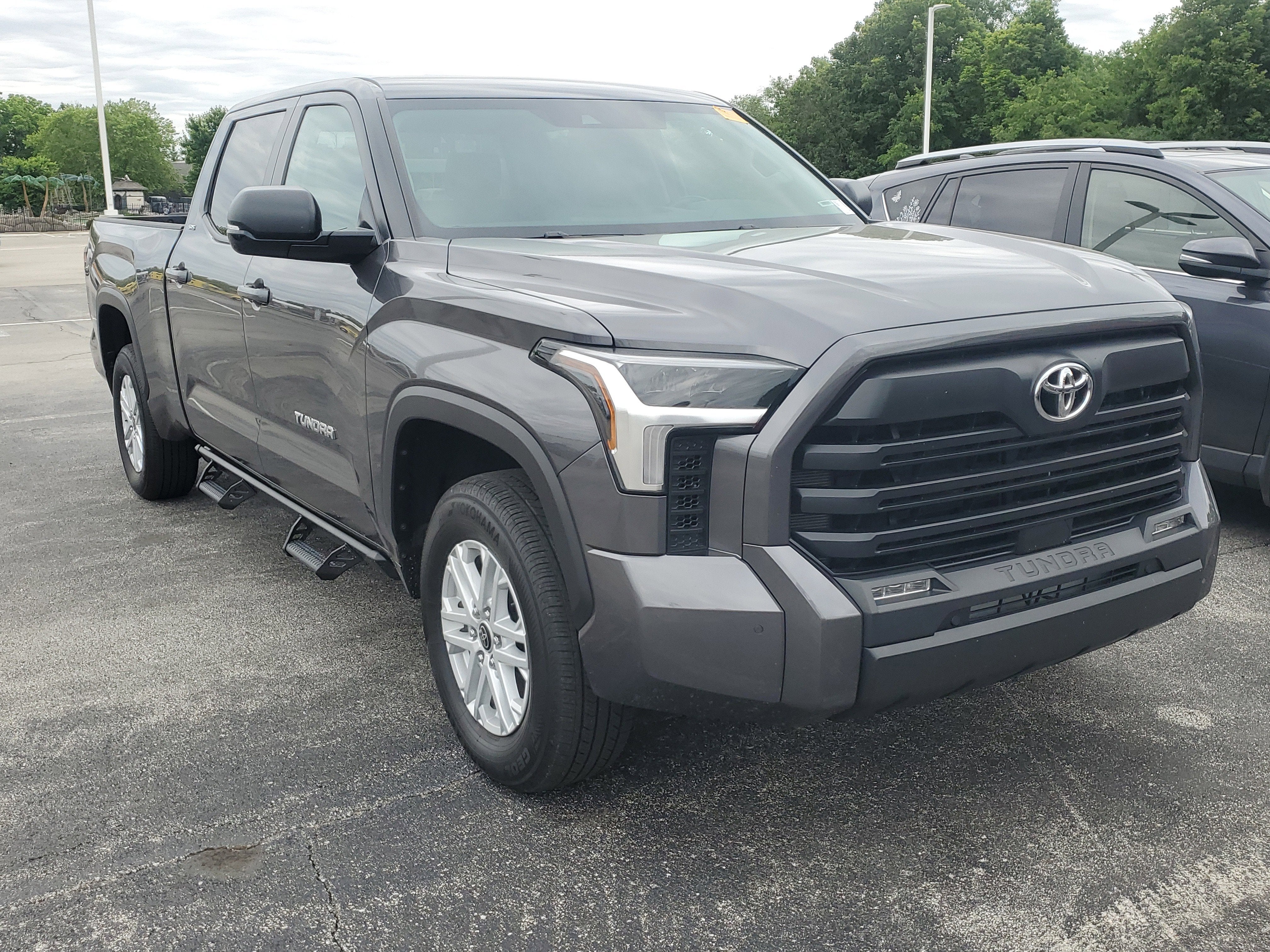 2024 Toyota Tundra 4WD SR5
