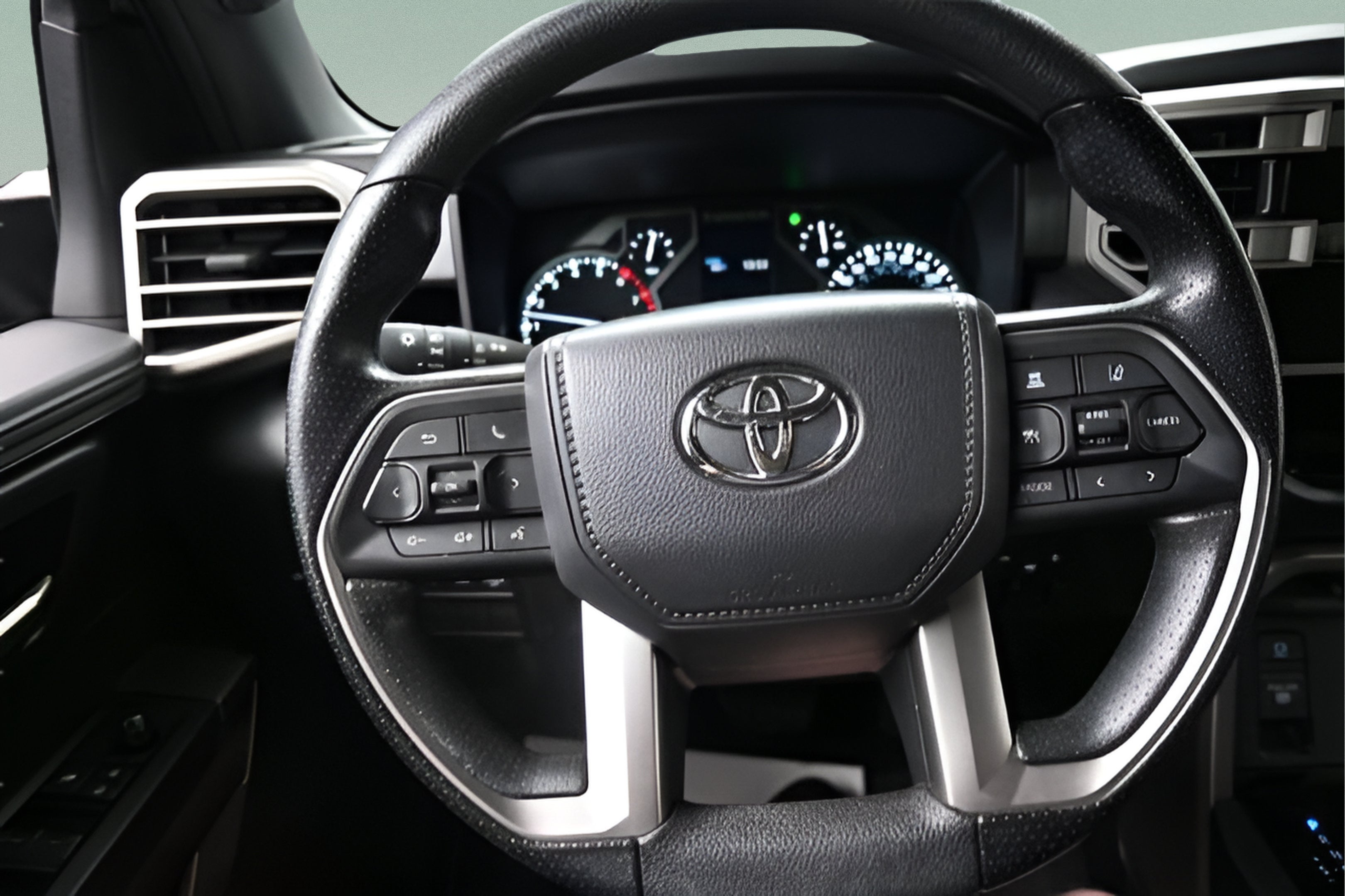 2025 Toyota Tundra 4WD SR5