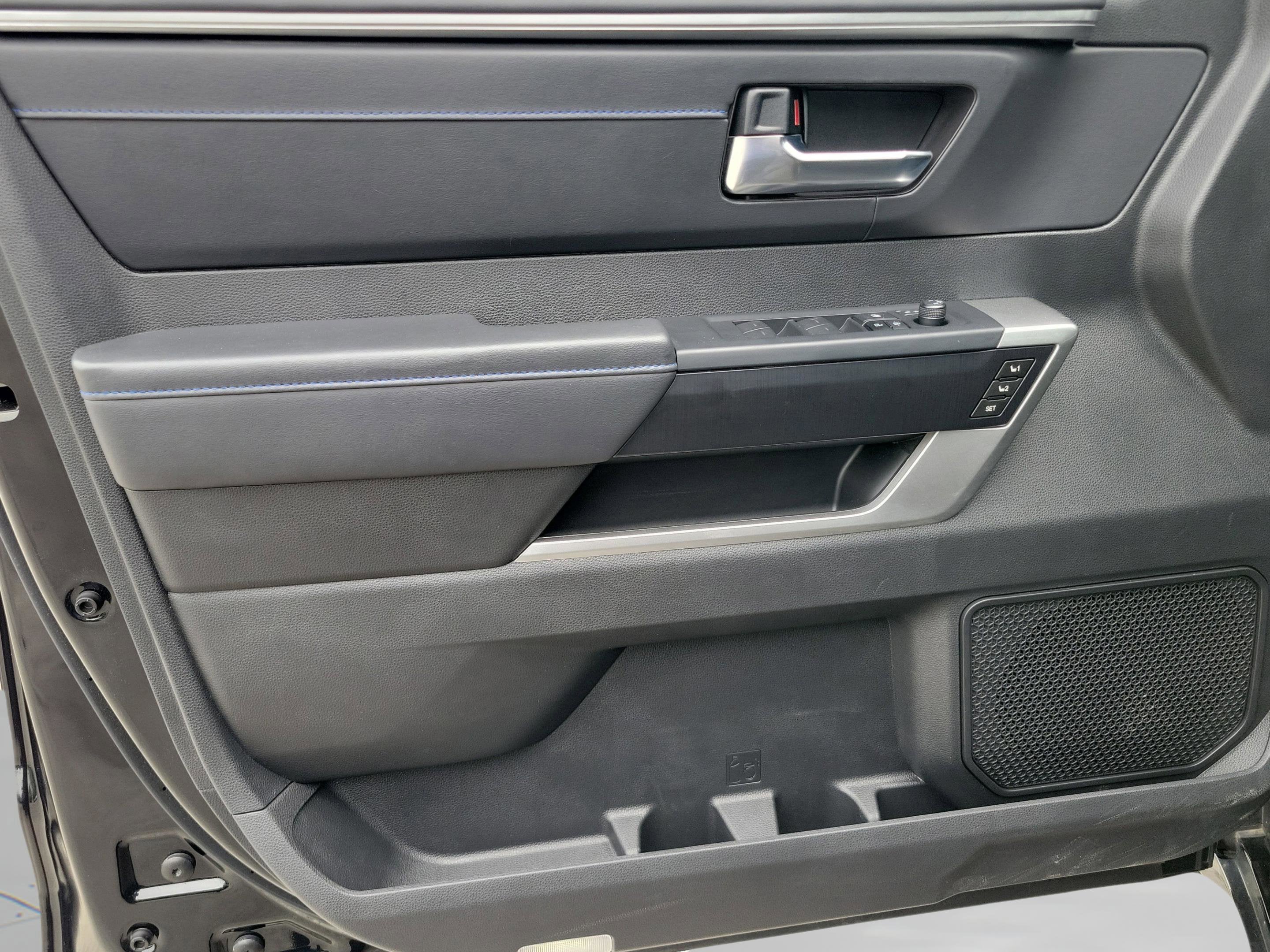 2025 Toyota Tundra 4WD Platinum Hybrid