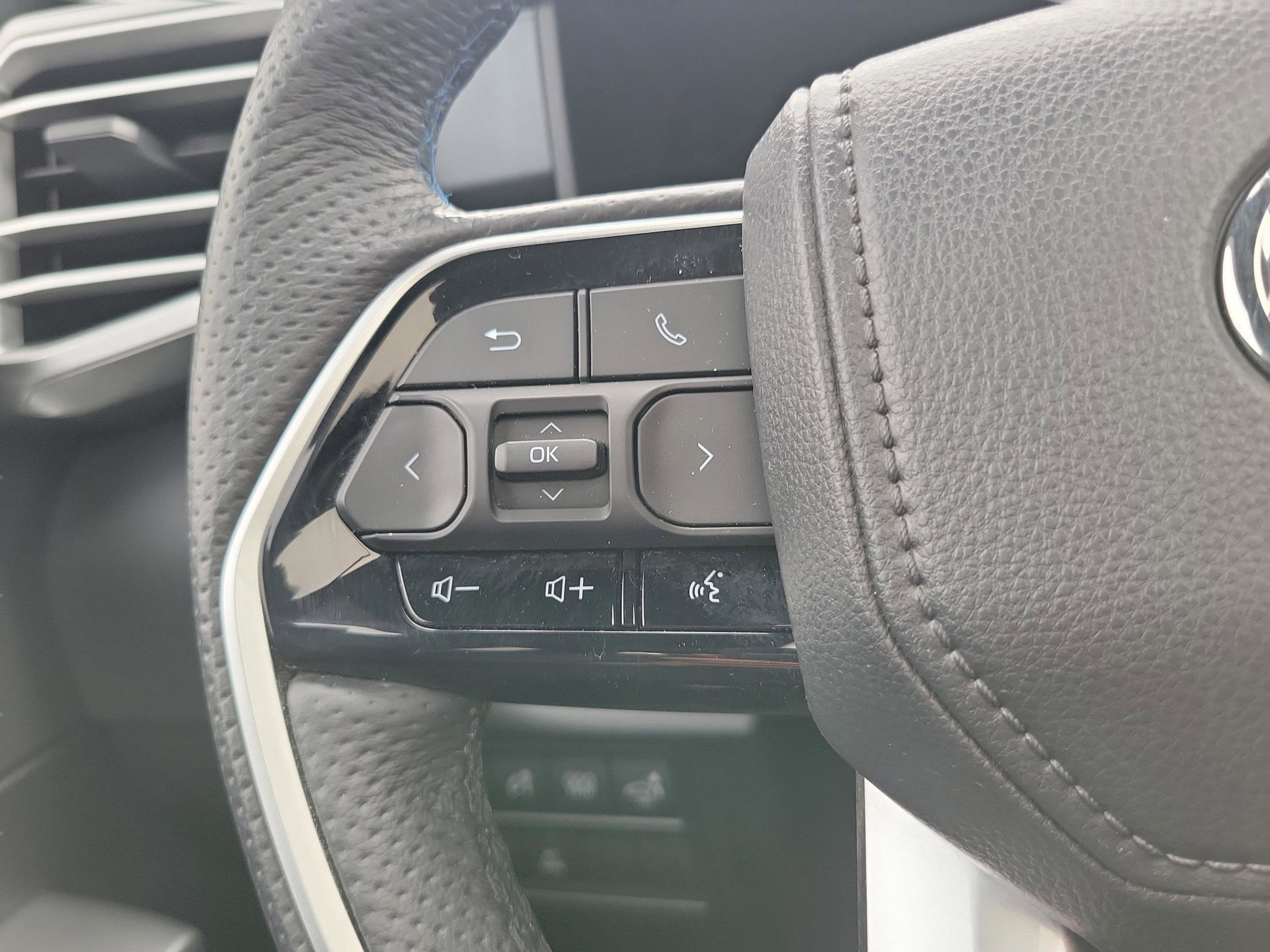 2025 Toyota Tundra 4WD Platinum Hybrid