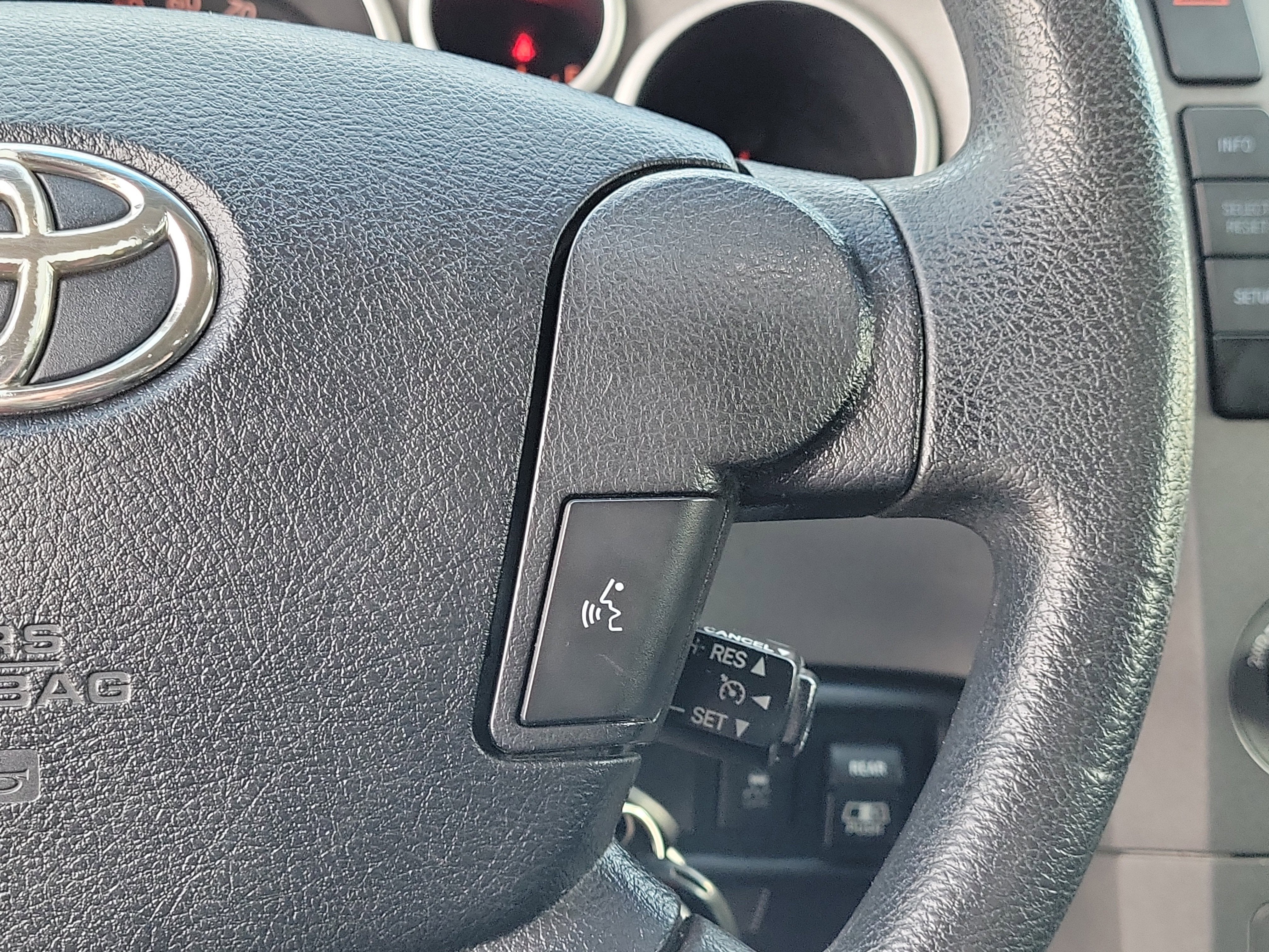 2012 Toyota Tundra 4WD Truck Grade