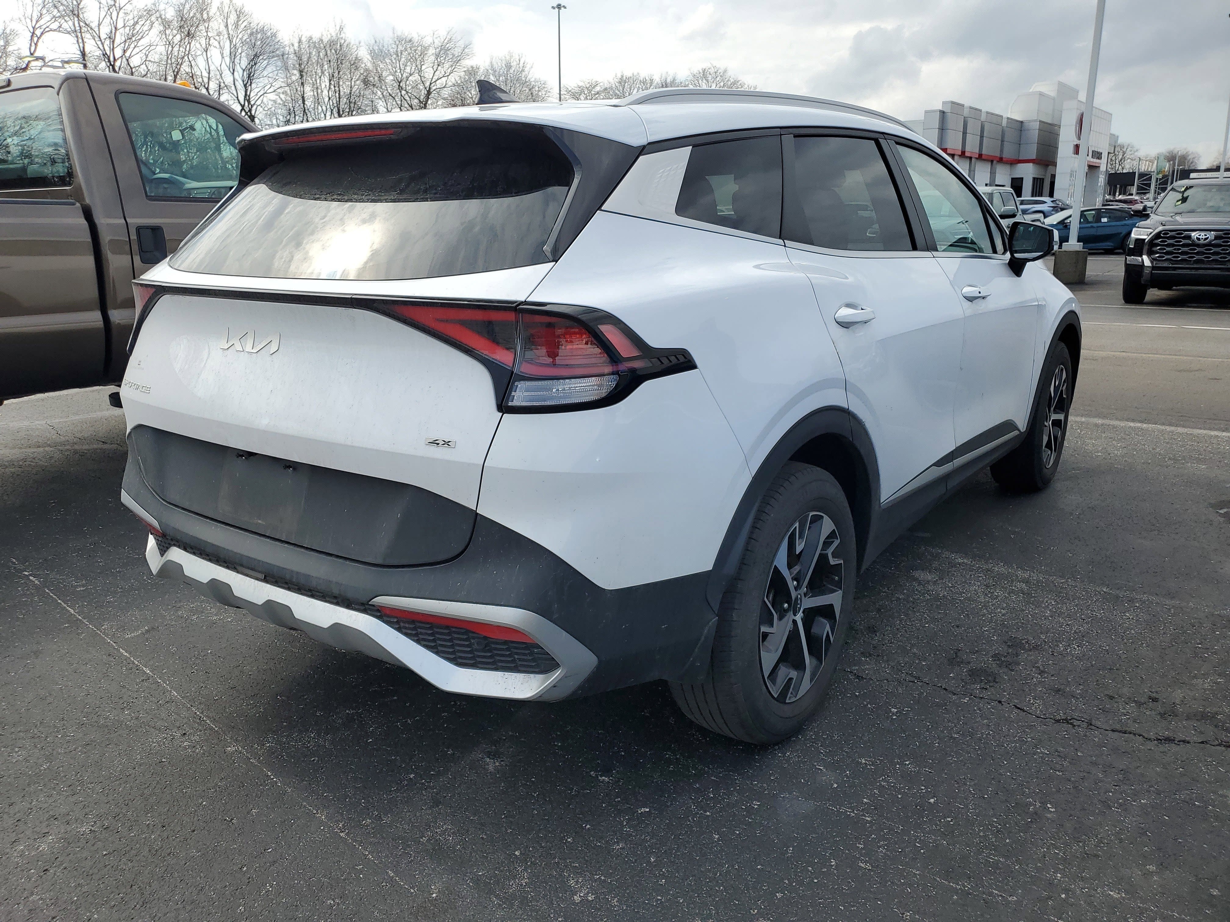 2023 Kia Sportage EX