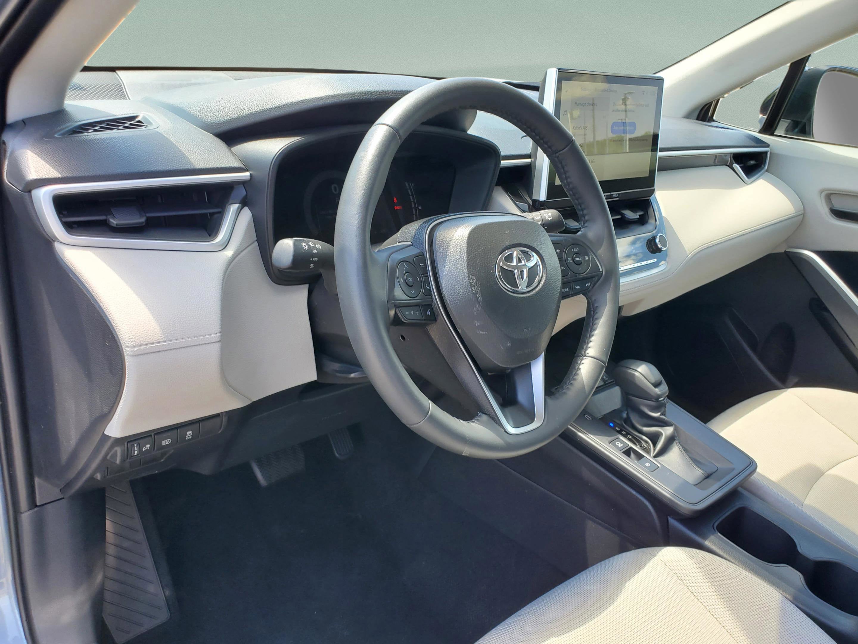 2026 Toyota Corolla Cross LE