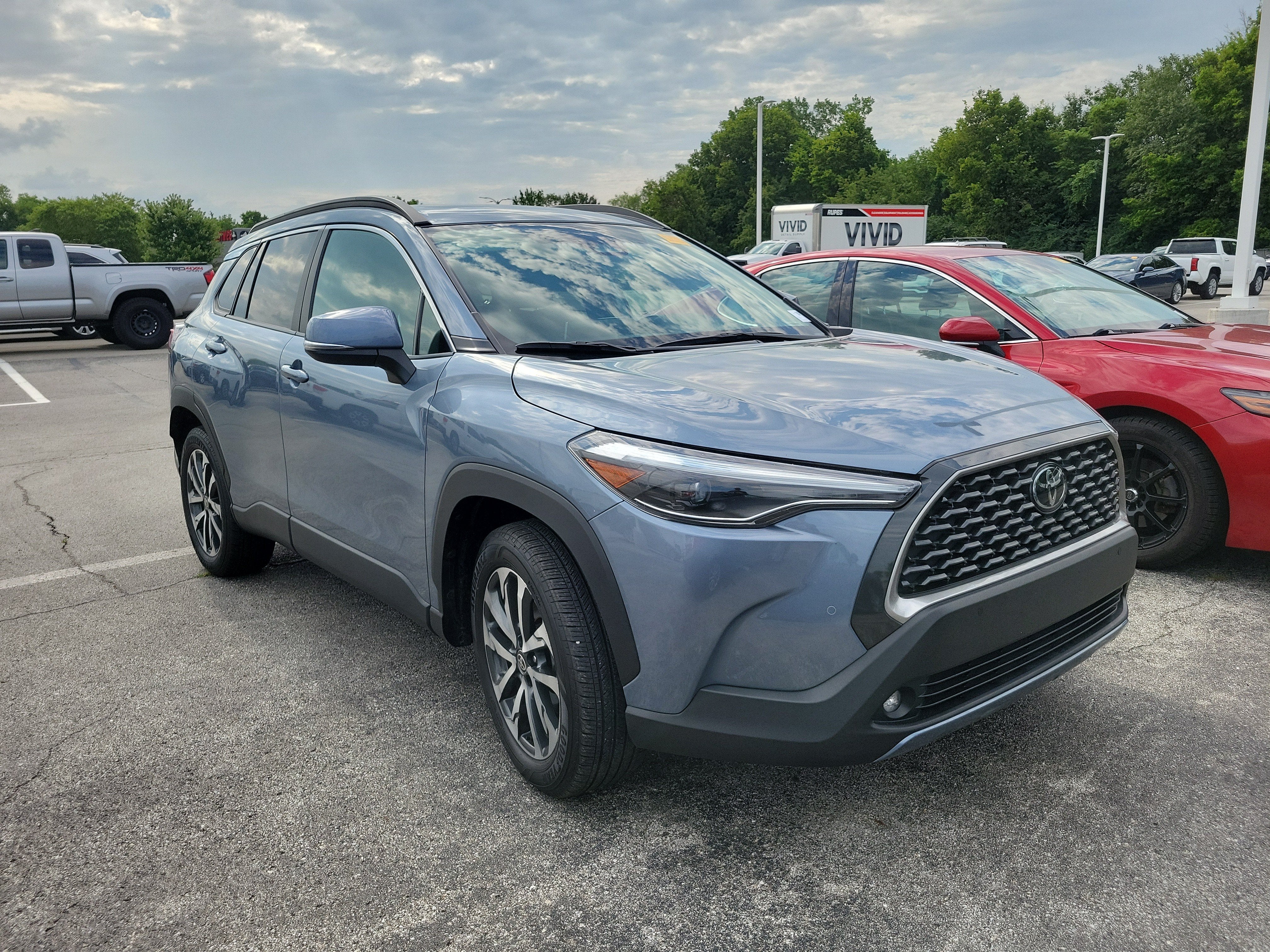2023 Toyota Corolla Cross XLE