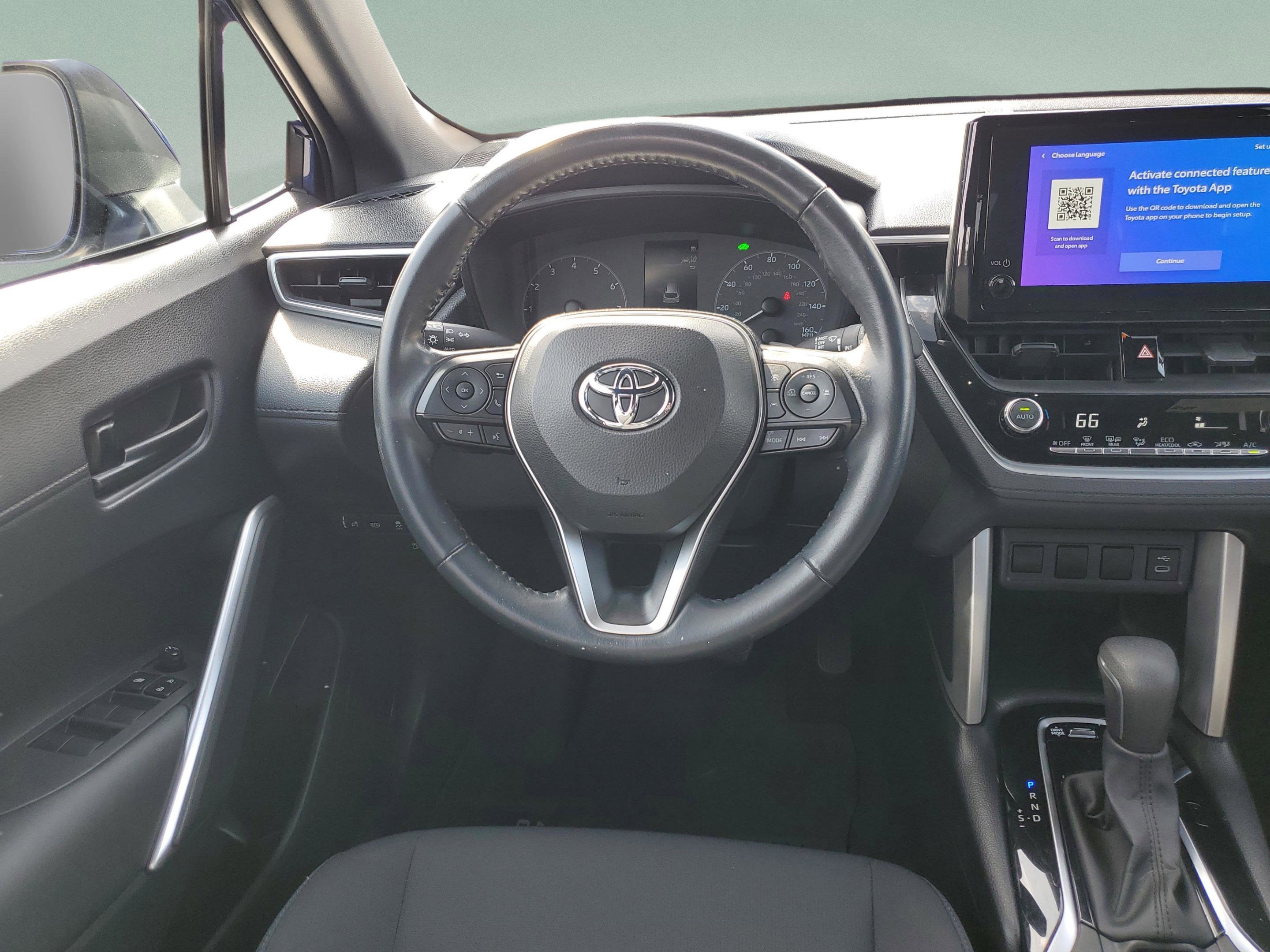 2023 Toyota Corolla Cross Hybrid SE