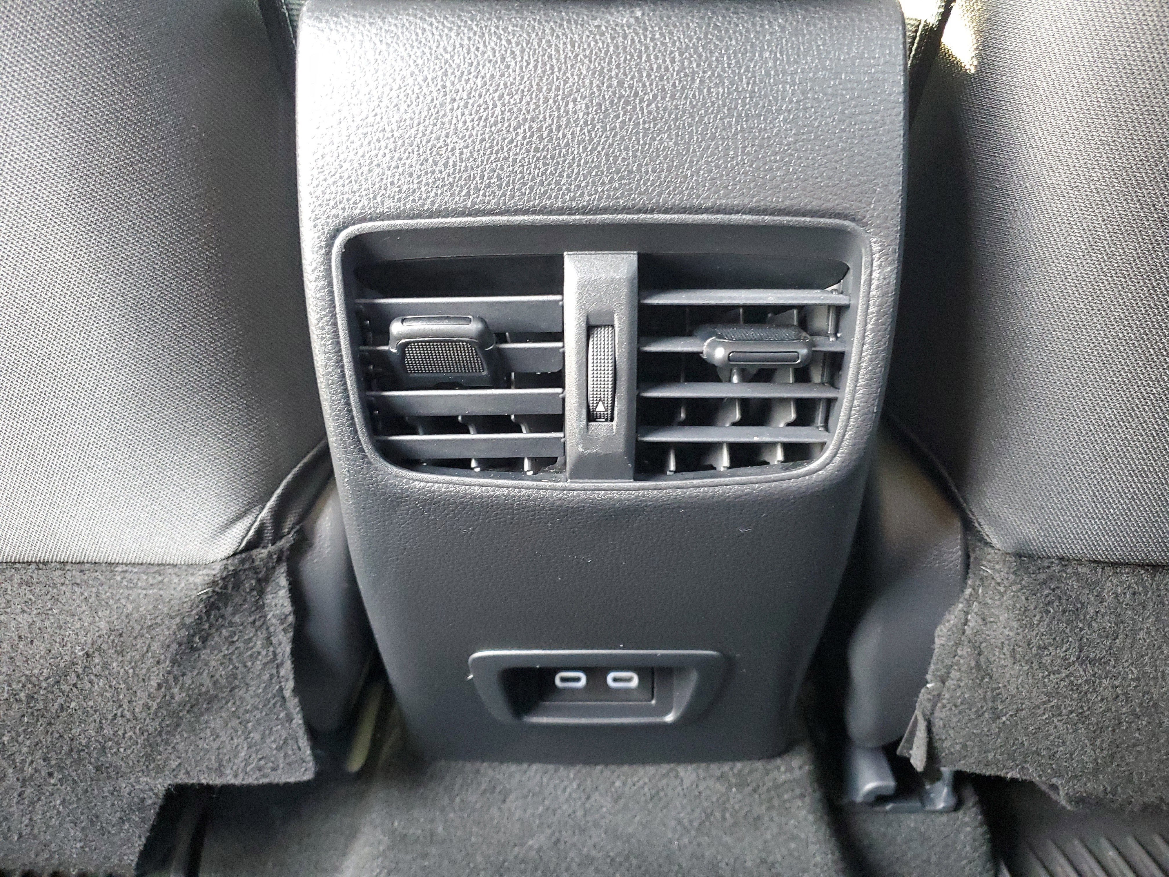 2023 Toyota Corolla Cross Hybrid SE