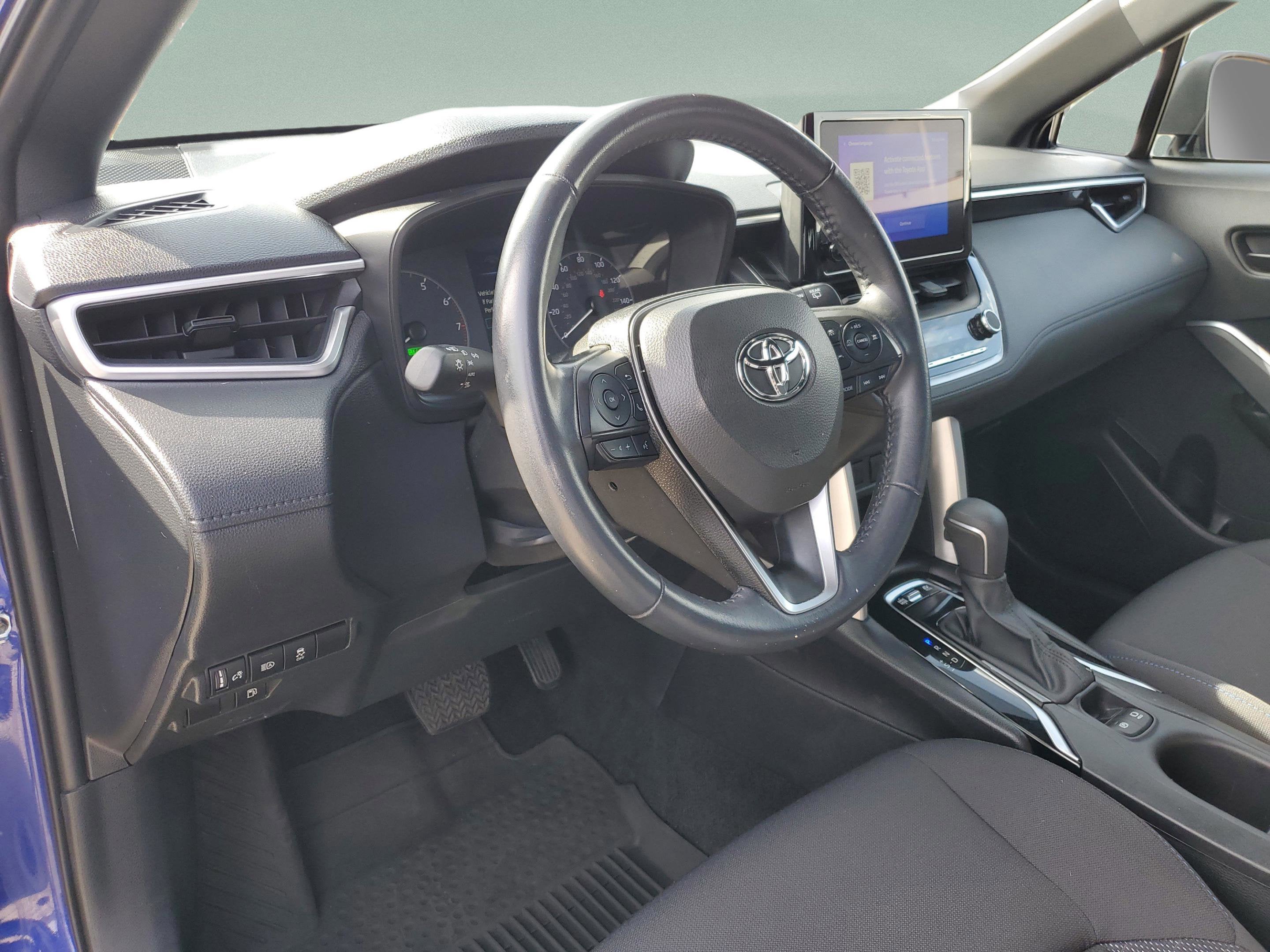 2023 Toyota Corolla Cross Hybrid SE