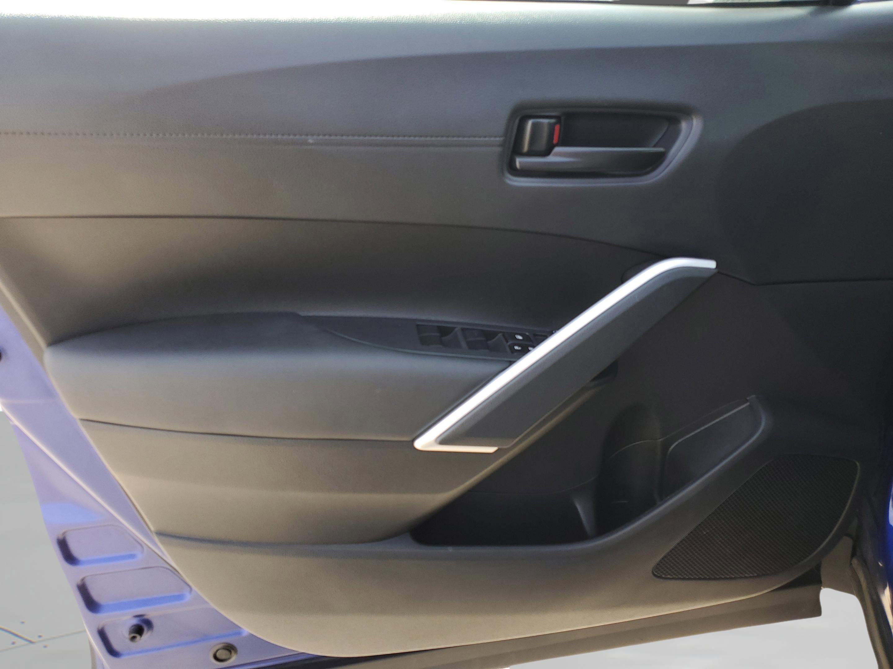 2023 Toyota Corolla Cross Hybrid SE